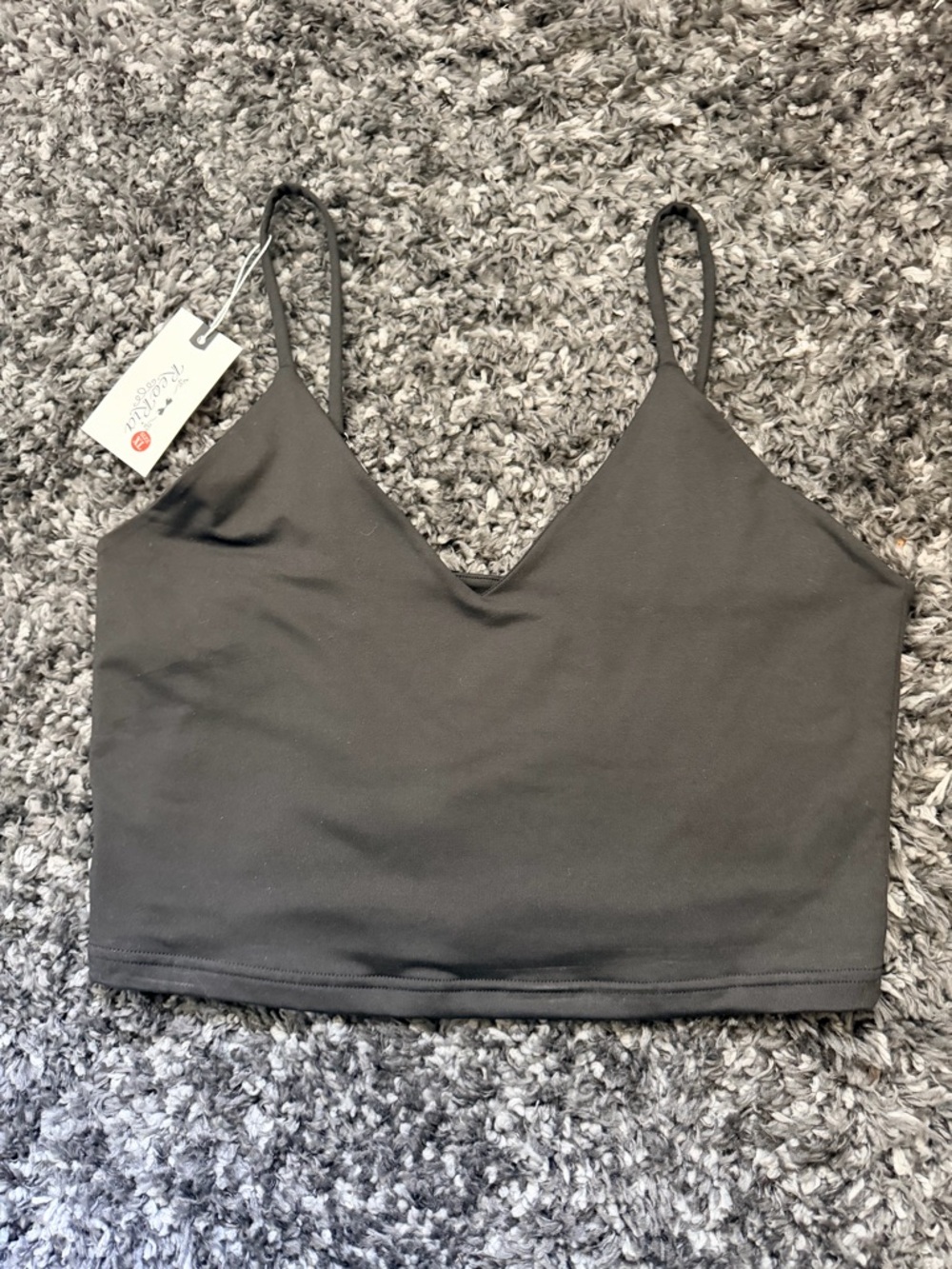 ReoRia Black V-Neck Cropped Camisole Tank
